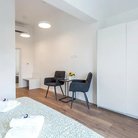 Holiday home 3 Bedroom Lovely In Jurdani