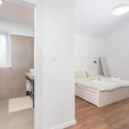 Holiday home 3 Bedroom Lovely In *